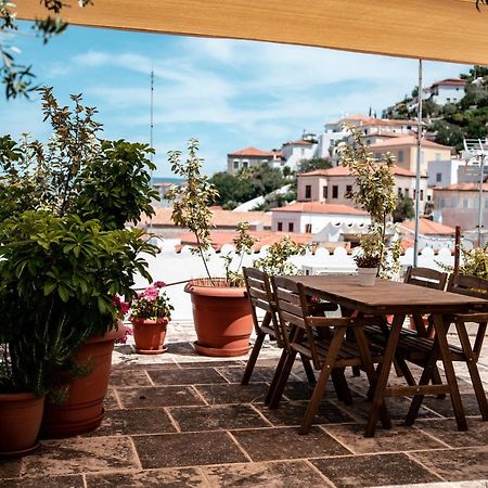 Arokaria Boutique Apartments Хидра Екстериор снимка